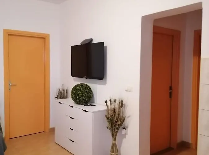 Holliday In Zadar, Croatia דירה זאדאר